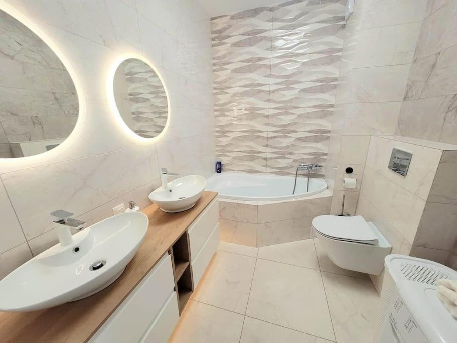 Apartment Sophie 3 Rooms, 2 Bathrooms, 8 Persons Krakow Bagian luar foto