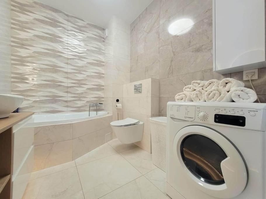Apartment Sophie 3 Rooms, 2 Bathrooms, 8 Persons Krakow Bagian luar foto