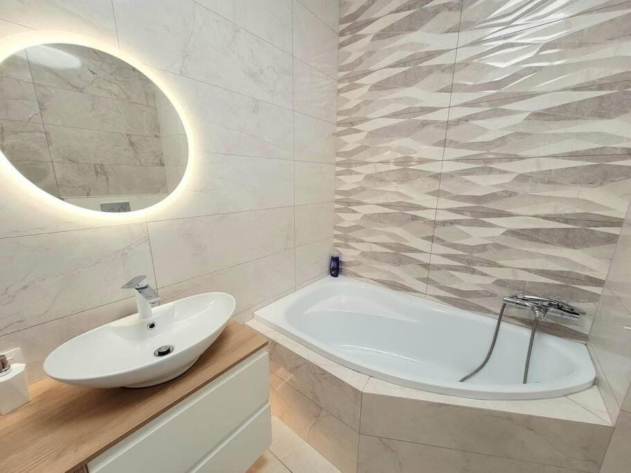 Apartment Sophie 3 Rooms, 2 Bathrooms, 8 Persons Krakow Bagian luar foto